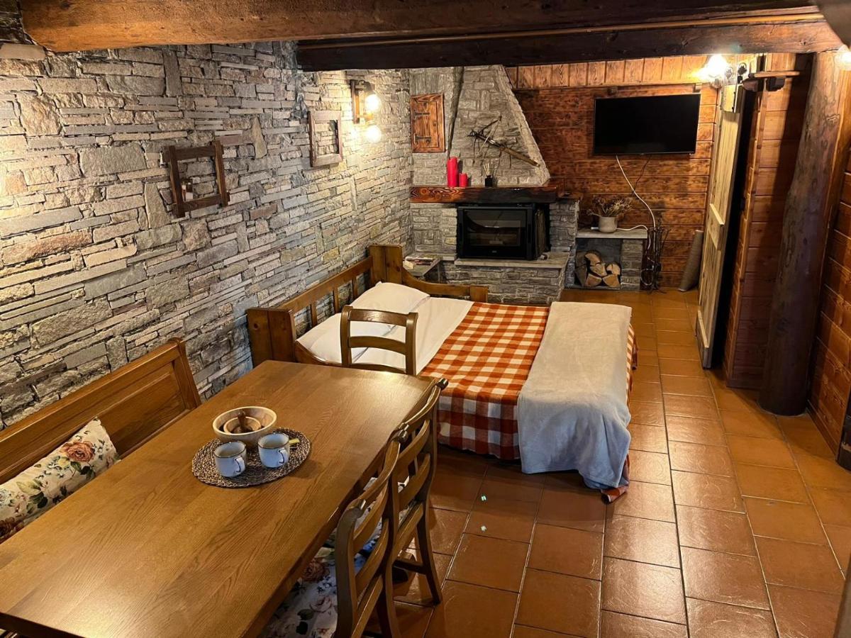 Апартаменты Monolocale Rustico Di Montagna Анте-Сент-Андре Экстерьер фото